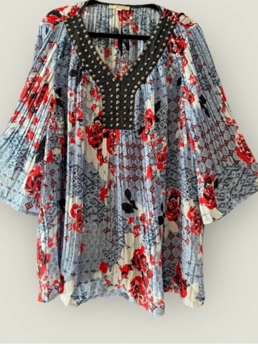 Woman Within Floral Crinkle Studded Bell Sleeves Top Size 1X